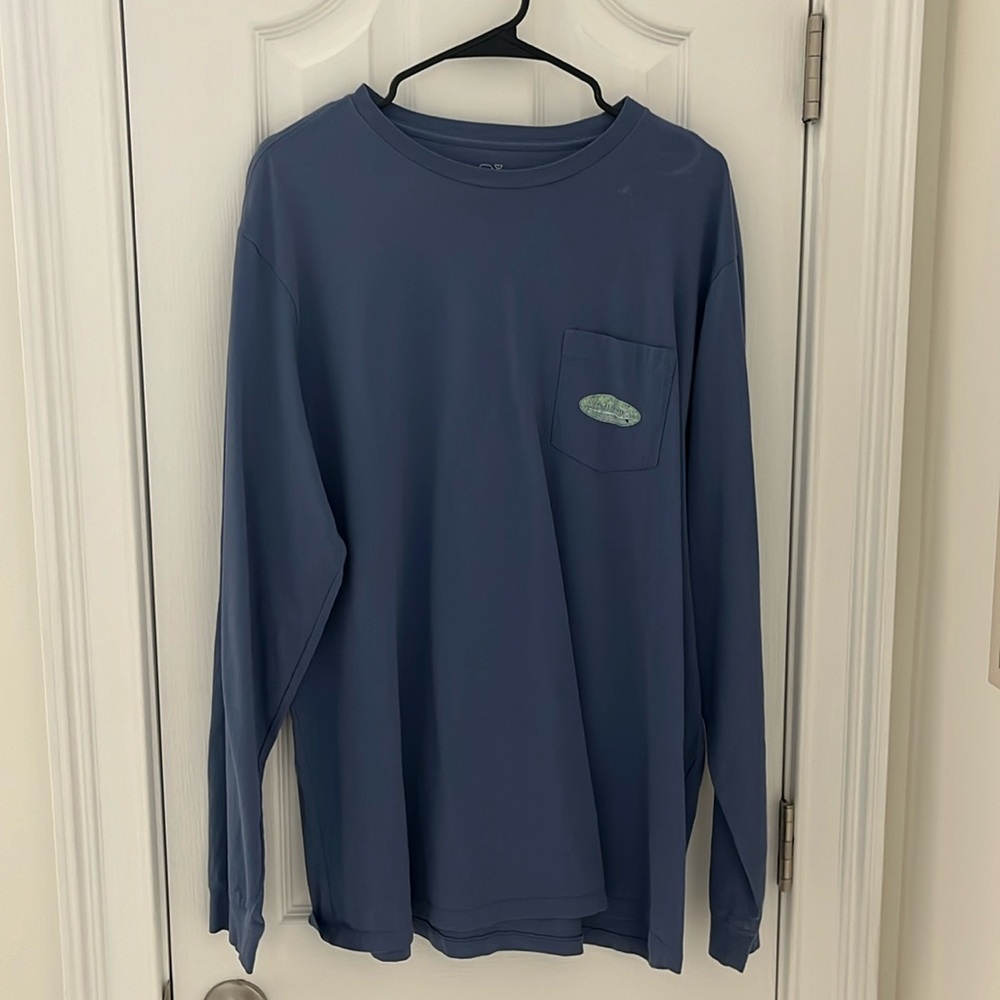 Vineyard Vines men’s Blue XL long sleeve shirt. Hardly worn